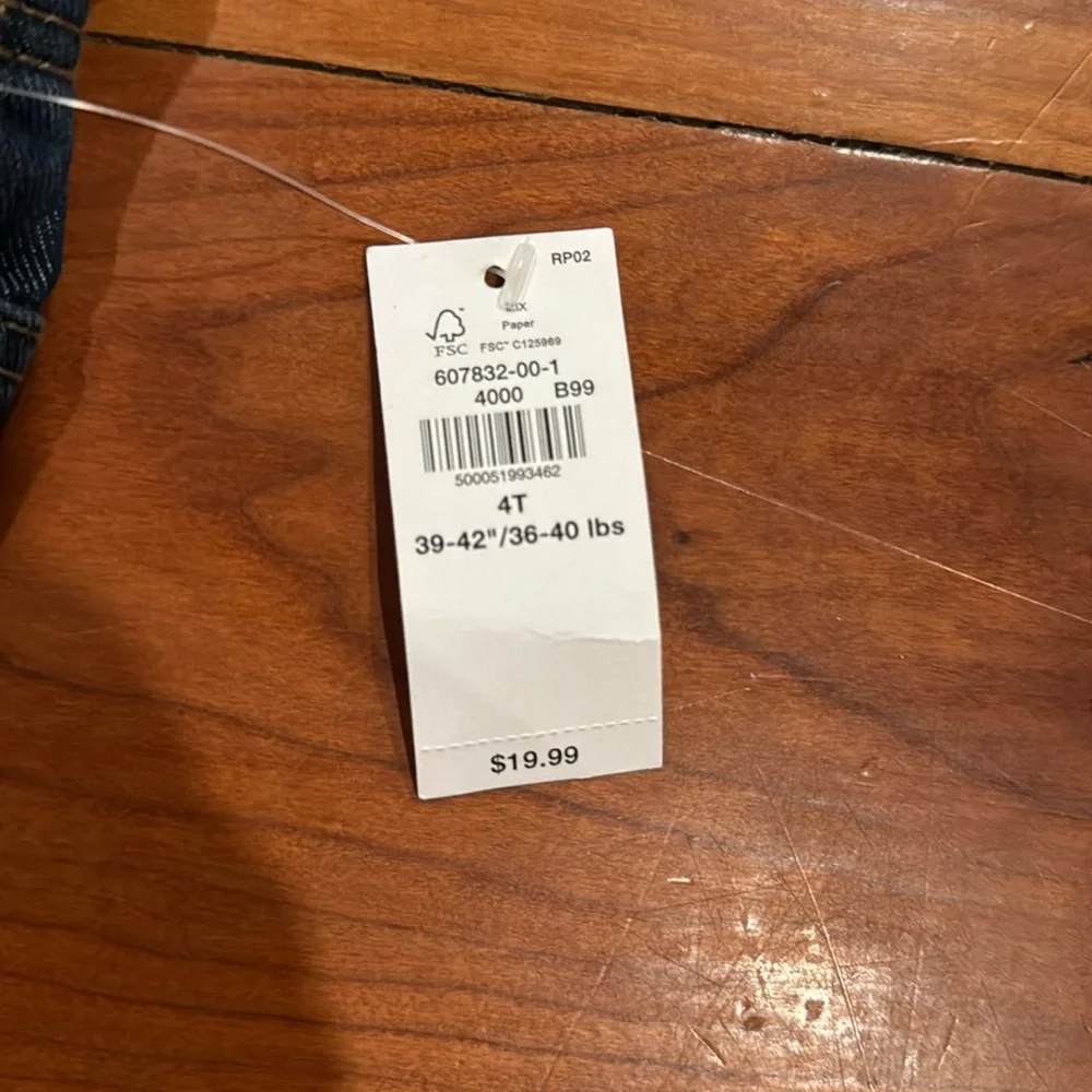 Old navy 4T jeans - Picture 3 of 3